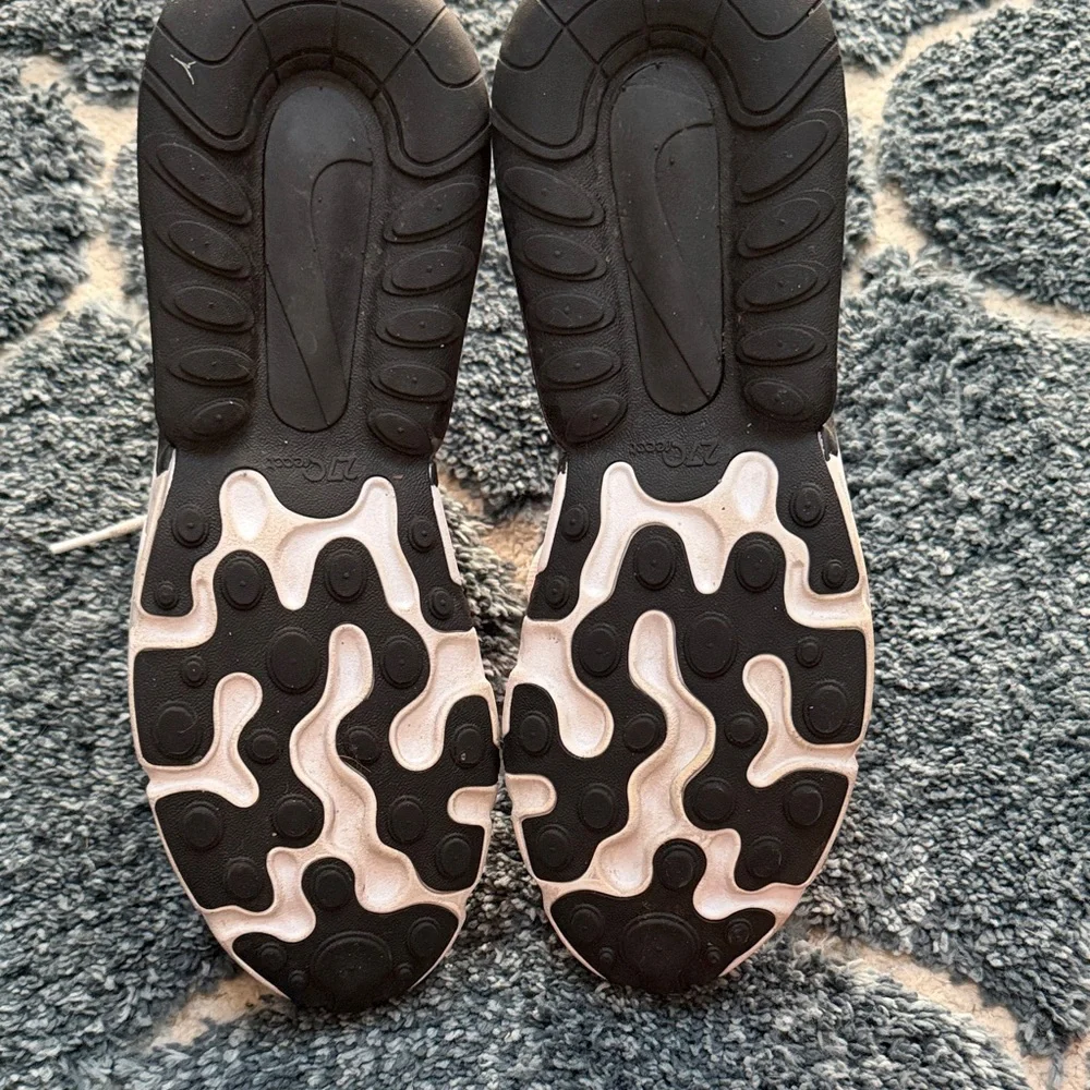 Nike Air Max 270 React Pink and White with Green Accents - Picture 5 of 8